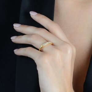 Anel Dourado Aparador Cravejado de Zircônia